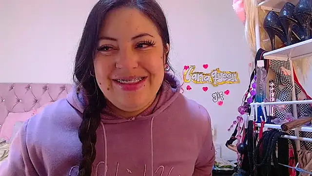 lanaqueen699 online show from May 12, 12:13 pm