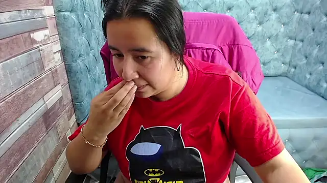 Snapshot of NaomyPrinces chatting on December 5, 11:51 pm NaomyPrinces online show from December 5, 11:51 pm