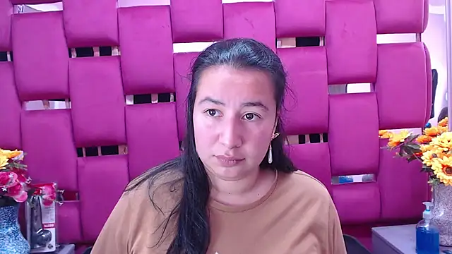 Snapshot of NaomyPrinces chatting on January 14, 1:28 pm NaomyPrinces online show from January 14, 1:28 pm