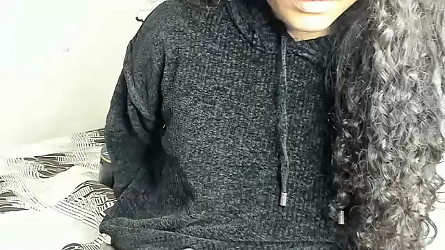 Snapshot of Ama_music chatting on December 21, 2:37 pm Ama music online show from December 21, 2:37 pm