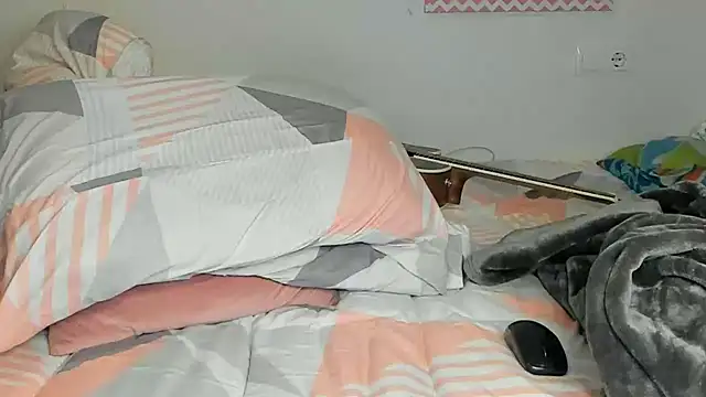 Snapshot of Ama_music chatting on January 18, 4:10 pm Ama music online show from January 18, 4:10 pm