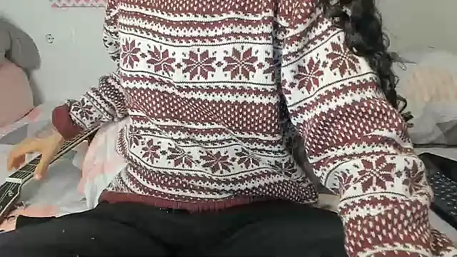 Snapshot of Ama_music chatting on January 20, 4:45 pm Ama music online show from January 20, 4:45 pm