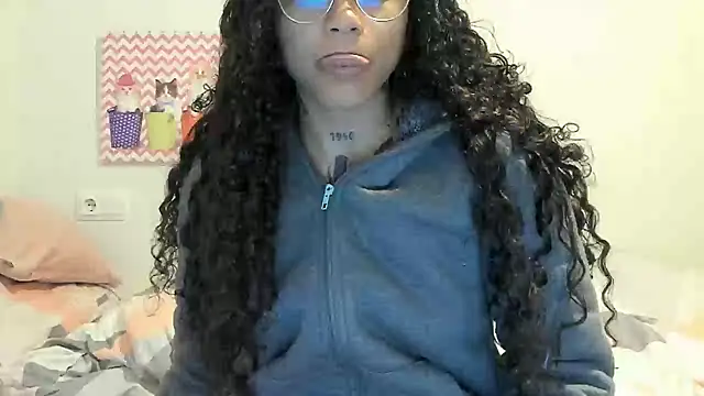 Snapshot of Ama_music chatting on January 23, 5:21 pm Ama music online show from January 23, 5:21 pm