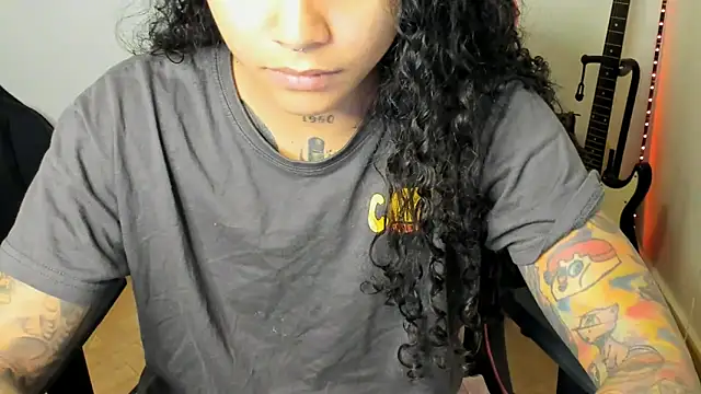 Snapshot of Ama_music chatting on September 10, 9:31 am Ama music online show from September 10, 9:31 am