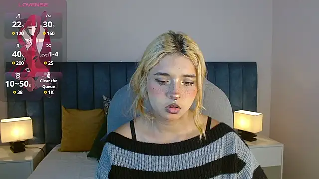 Snapshot of april_bunnyy chatting on February 19, 7:05 pm april bunnyy online show from February 19, 7:05 pm