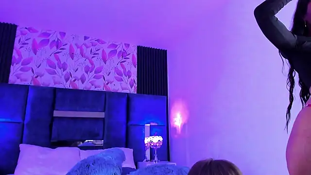 Larabrooks online show from December 29, 5:42 am