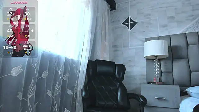 Snapshot of Melany_Luv chatting on March 1, 9:39 pm Melany Luv online show from March 1, 9:39 pm