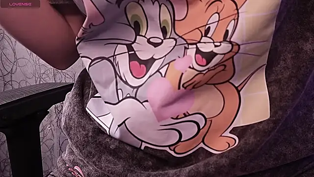 Snapshot of Melany_Luv chatting on March 11, 9:21 pm Melany Luv online show from March 11, 9:21 pm