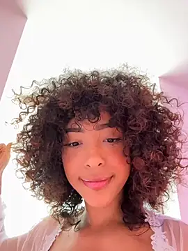 Snapshot of OSHUN_ chatting on September 21, 3:02 pm OSHUN online show from September 21, 3:02 pm