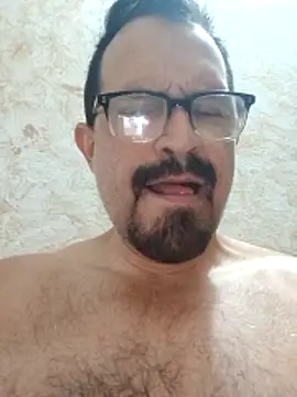 Snapshot of SbasTone_Muscle chatting on May 8, 2:33 pm SbasTone Muscle online show from May 8, 2:33 pm