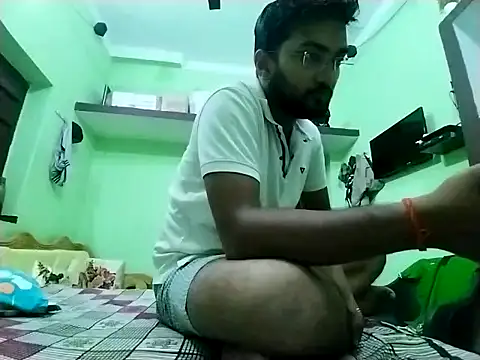 Snapshot of bigvorn6 chatting on October 19, 4:07 pm bigvorn6 online show from October 19, 4:07 pm