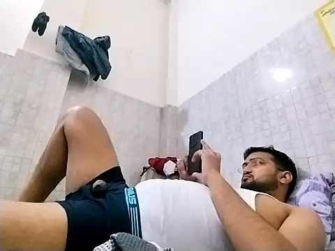 Snapshot of bigvorn6 chatting on April 1, 1:52 pm bigvorn6 online show from April 1, 1:52 pm