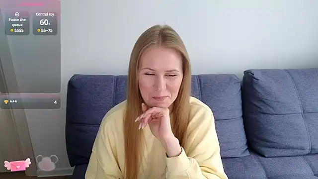 Snapshot of IsabelAllen chatting on March 4, 9:07 am IsabelAllen online show from March 4, 9:07 am