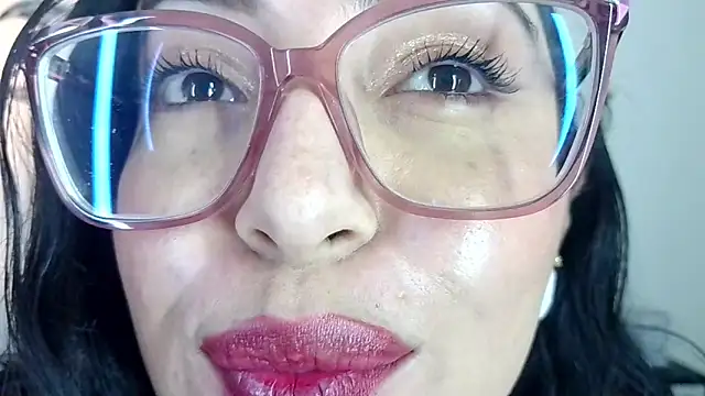 Snapshot of EvoletFMK chatting on November 13, 6:29 pm EvoletFMK online show from November 13, 6:29 pm