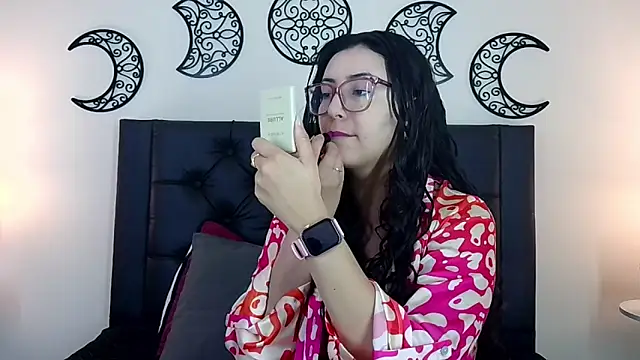 Snapshot of EvoletFMK chatting on February 2, 5:44 pm EvoletFMK online show from February 2, 5:44 pm