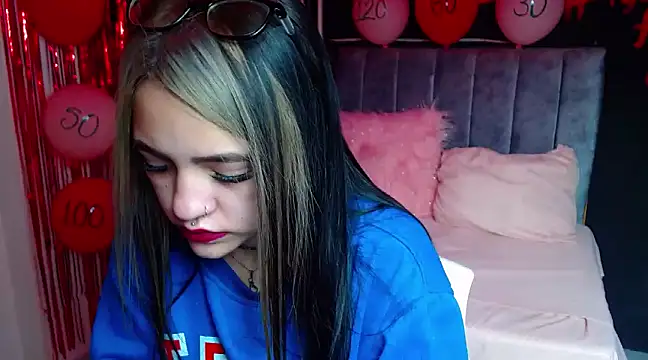 Violettasquirt online show from February 13, 3:24 pm