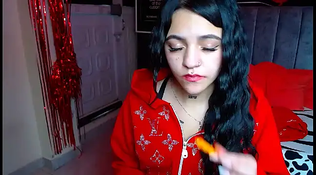 Violettasquirt online show from March 12, 8:10 pm