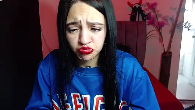 Violettasquirt online show from September 20, 1:45 pm