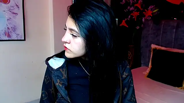 Violettasquirt online show from December 1, 1:49 pm