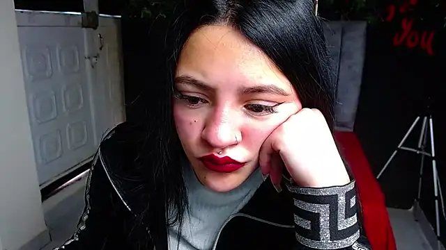Violettasquirt online show from May 15, 1:51 pm