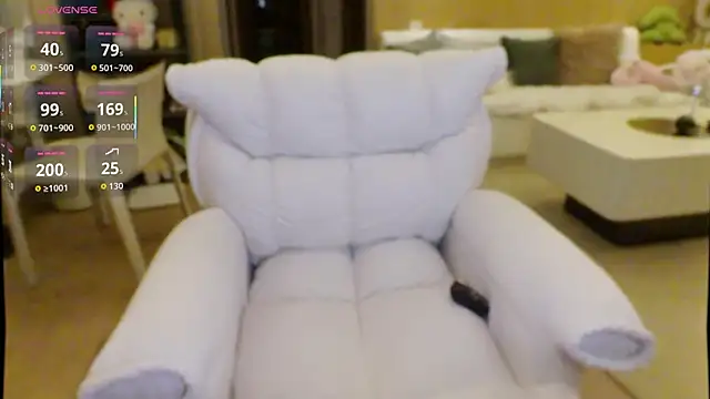 Hazel-11 online show from December 4, 3:10 pm