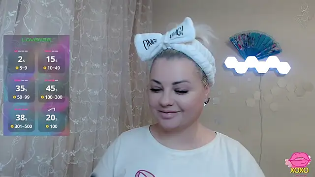 Snapshot of JewellKiss7 chatting on November 13, 7:13 pm JewellKiss7 online show from November 13, 7:13 pm