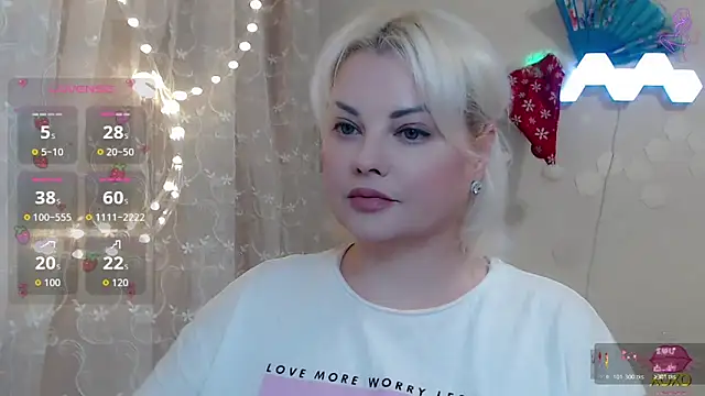 Snapshot of JewellKiss7 chatting on December 22, 6:49 pm JewellKiss7 online show from December 22, 6:49 pm