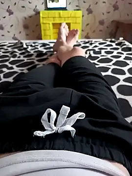 Snapshot of red_red00 chatting on February 1, 10:59 am red red00 online show from February 1, 10:59 am