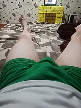 Snapshot of red_red00 chatting on March 9, 4:55 pm red red00 online show from March 9, 4:55 pm