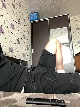 Snapshot of red_red00 chatting on March 6, 8:33 am red red00 online show from March 6, 8:33 am