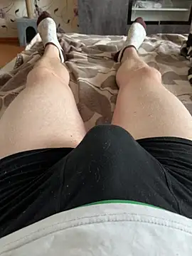 Snapshot of red_red00 chatting on March 12, 6:19 am red red00 online show from March 12, 6:19 am