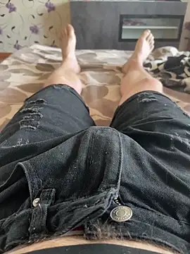 Snapshot of red_red00 chatting on March 27, 7:14 am red red00 online show from March 27, 7:14 am