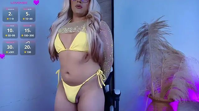 Snapshot of -Sofii_ chatting on December 20, 7:54 pm -Sofii online show from December 20, 7:54 pm