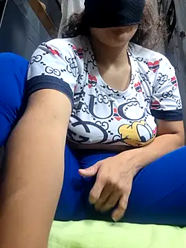 Snapshot of LunaDrago chatting on May 21, 5:20 pm LunaDrago online show from May 21, 5:20 pm