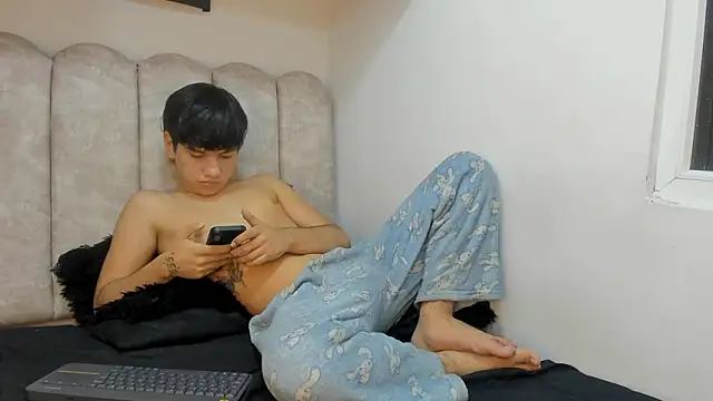 Snapshot of blue_baby20 chatting on March 19, 4:49 am blue baby20 online show from March 19, 4:49 am