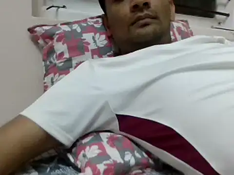 Snapshot of NiceBoy9099 chatting on December 5, 6:22 pm NiceBoy9099 online show from December 5, 6:22 pm