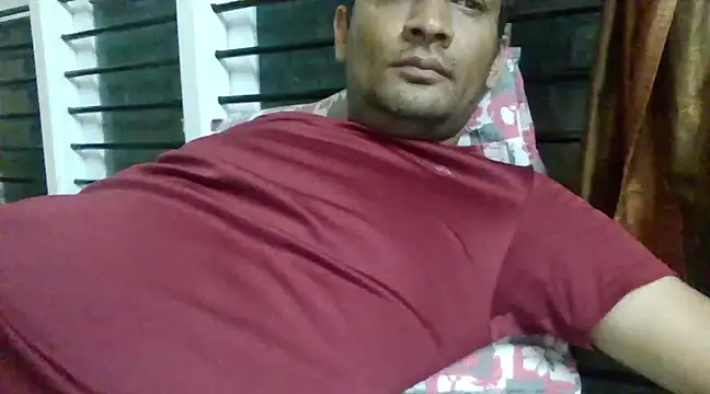 Snapshot of NiceBoy9099 chatting on January 1, 5:55 pm NiceBoy9099 online show from January 1, 5:55 pm