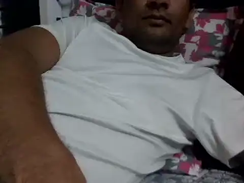 Snapshot of NiceBoy9099 chatting on January 15, 6:29 pm NiceBoy9099 online show from January 15, 6:29 pm