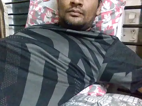 Snapshot of NiceBoy9099 chatting on January 25, 6:35 pm NiceBoy9099 online show from January 25, 6:35 pm