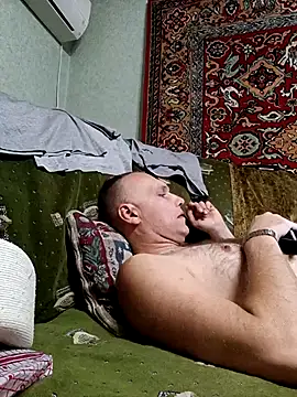 Snapshot of Pineapple04 chatting on September 24, 5:16 pm Pineapple04 online show from September 24, 5:16 pm