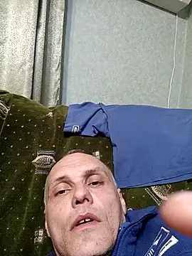 Snapshot of Pineapple04 chatting on October 2, 6:48 pm Pineapple04 online show from October 2, 6:48 pm