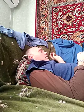 Snapshot of Pineapple04 chatting on October 4, 5:27 am Pineapple04 online show from October 4, 5:27 am