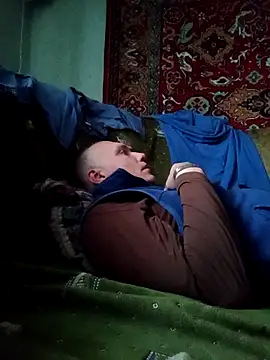 Snapshot of Pineapple04 chatting on October 5, 4:22 am Pineapple04 online show from October 5, 4:22 am