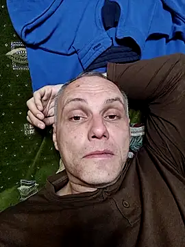 Snapshot of Pineapple04 chatting on October 8, 8:06 pm Pineapple04 online show from October 8, 8:06 pm