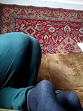 Snapshot of Pineapple04 chatting on October 9, 8:12 am Pineapple04 online show from October 9, 8:12 am