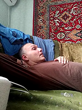 Snapshot of Pineapple04 chatting on October 13, 7:19 am Pineapple04 online show from October 13, 7:19 am