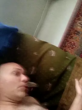 Snapshot of Pineapple04 chatting on October 31, 5:08 am Pineapple04 online show from October 31, 5:08 am