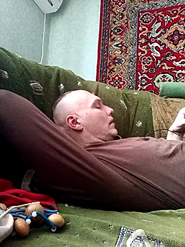 Pineapple04 online show from February 15, 8:24 am