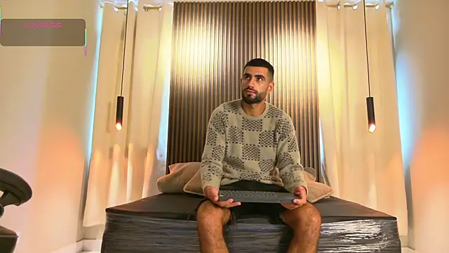 Ethan  Walker online show from December 2, 1:28 pm