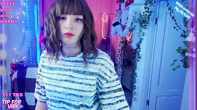 Toxic Ellies online show from December 21, 1:32 pm